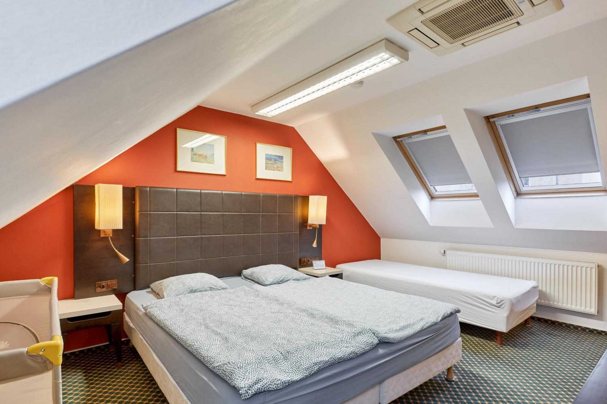 Excellent Apartments In Spa City Center 5 Min Walk From The Colonnade Karlovy Vary Eksteriør bilde